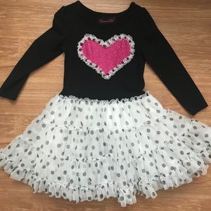 Adorable girls tulle skirt dress
